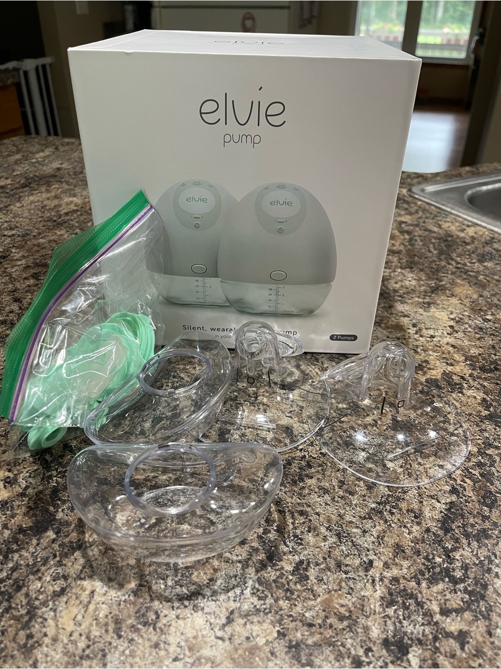 Elvie handsfree pump and 2 Spectra pumps for $150